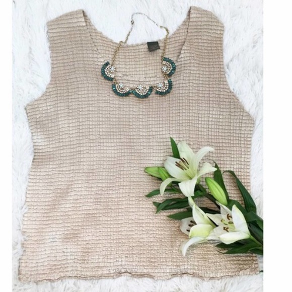 Champagne texture sleeveless Top - Picture 3 of 4